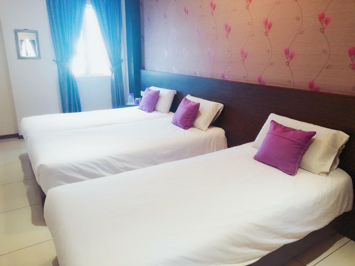 Remember Hotel Bukit Gambir Exterior foto