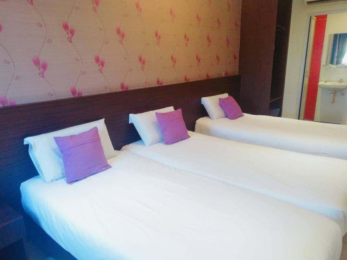 Remember Hotel Bukit Gambir Exterior foto
